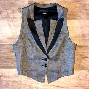 Bebe Cropped Vest - size 4 petite